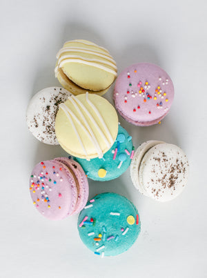 Birthday Macaron Collection 